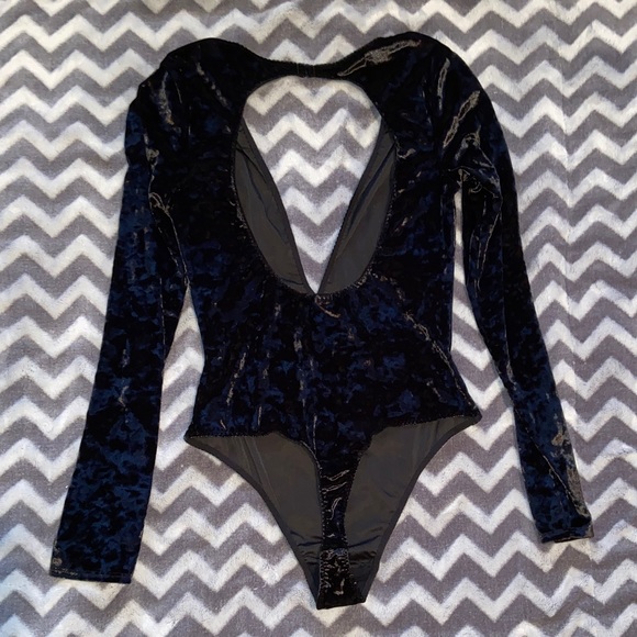 Velvet Bodysuit - Picture 2 of 2